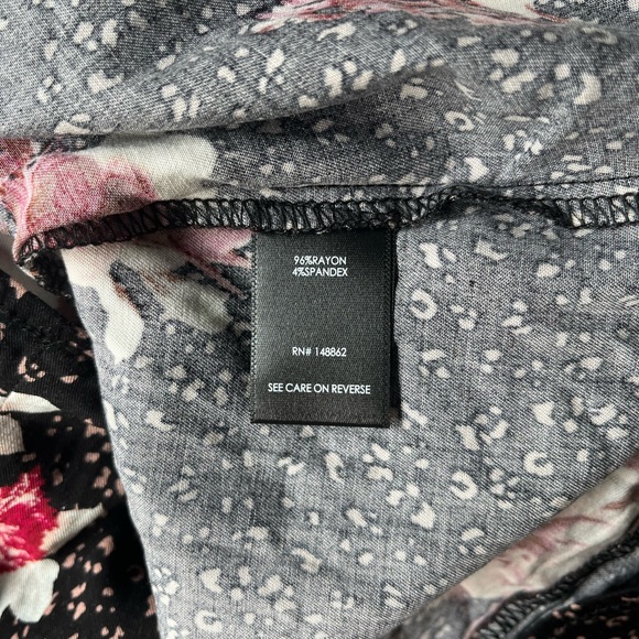 TORRID-NEW NWT-Black Floral Challis Shift Dress - Picture 7 of 7